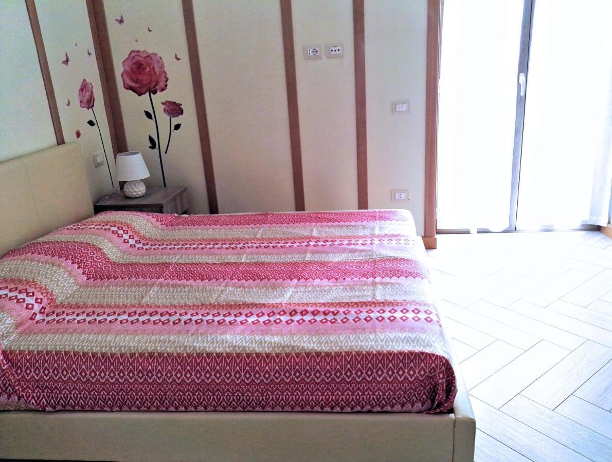 Rosa Vesuviana Bed & Breakfast บอสโกเรอาเล ภายนอก รูปภาพ