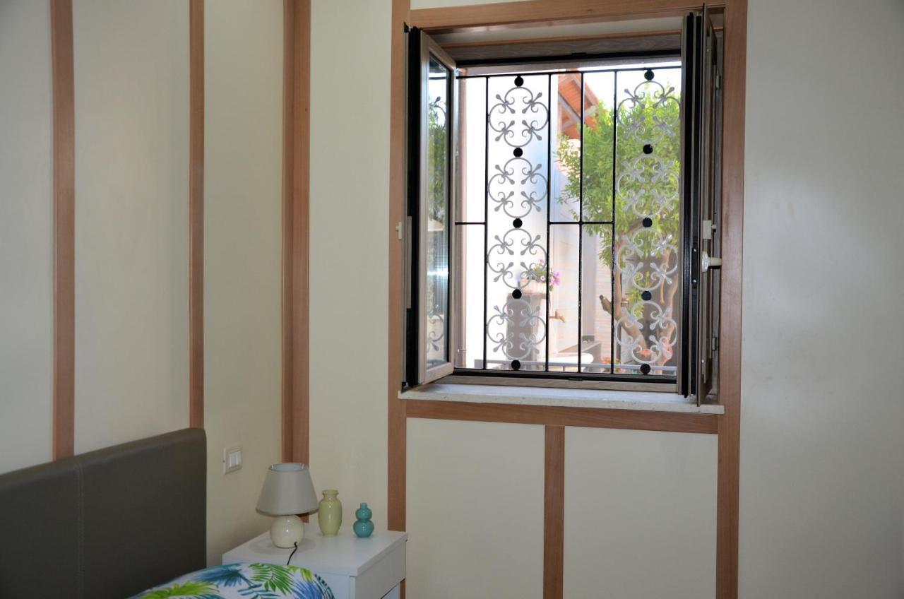 Rosa Vesuviana Bed & Breakfast บอสโกเรอาเล ภายนอก รูปภาพ