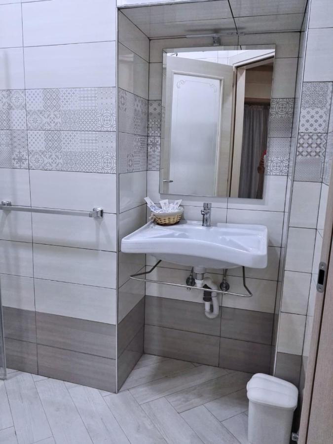 Rosa Vesuviana Bed & Breakfast บอสโกเรอาเล ภายนอก รูปภาพ