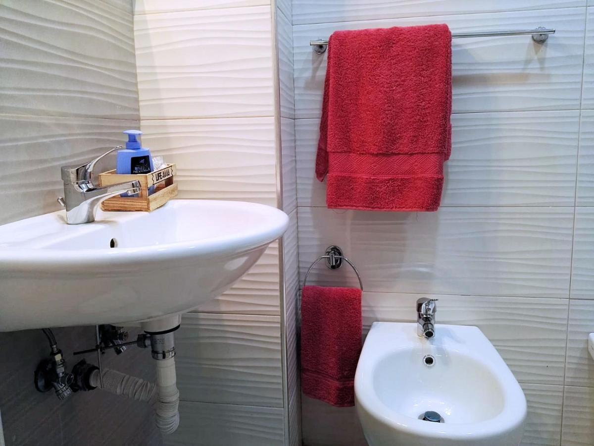 Rosa Vesuviana Bed & Breakfast บอสโกเรอาเล ภายนอก รูปภาพ