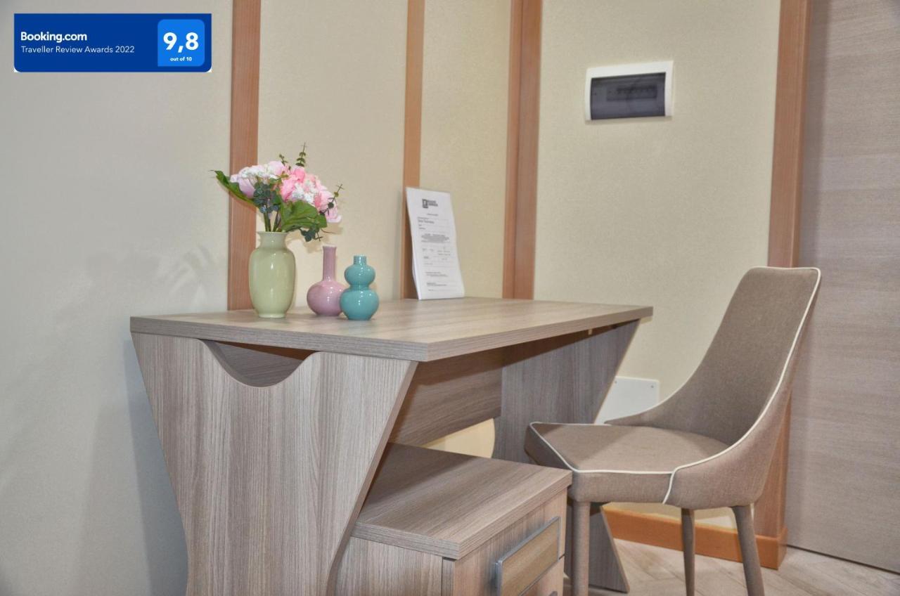 Rosa Vesuviana Bed & Breakfast บอสโกเรอาเล ภายนอก รูปภาพ